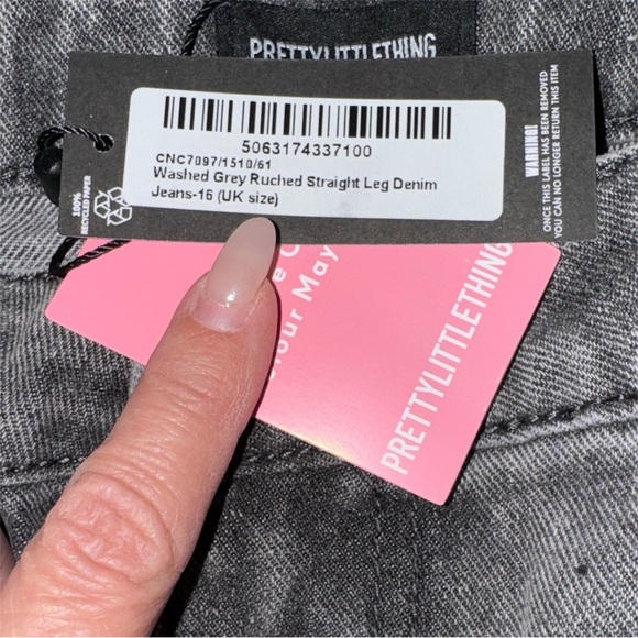 PrettyLittleThing Grey StraightLeg Ruched Jean NWT Various Sizes - Picture 3 of 3